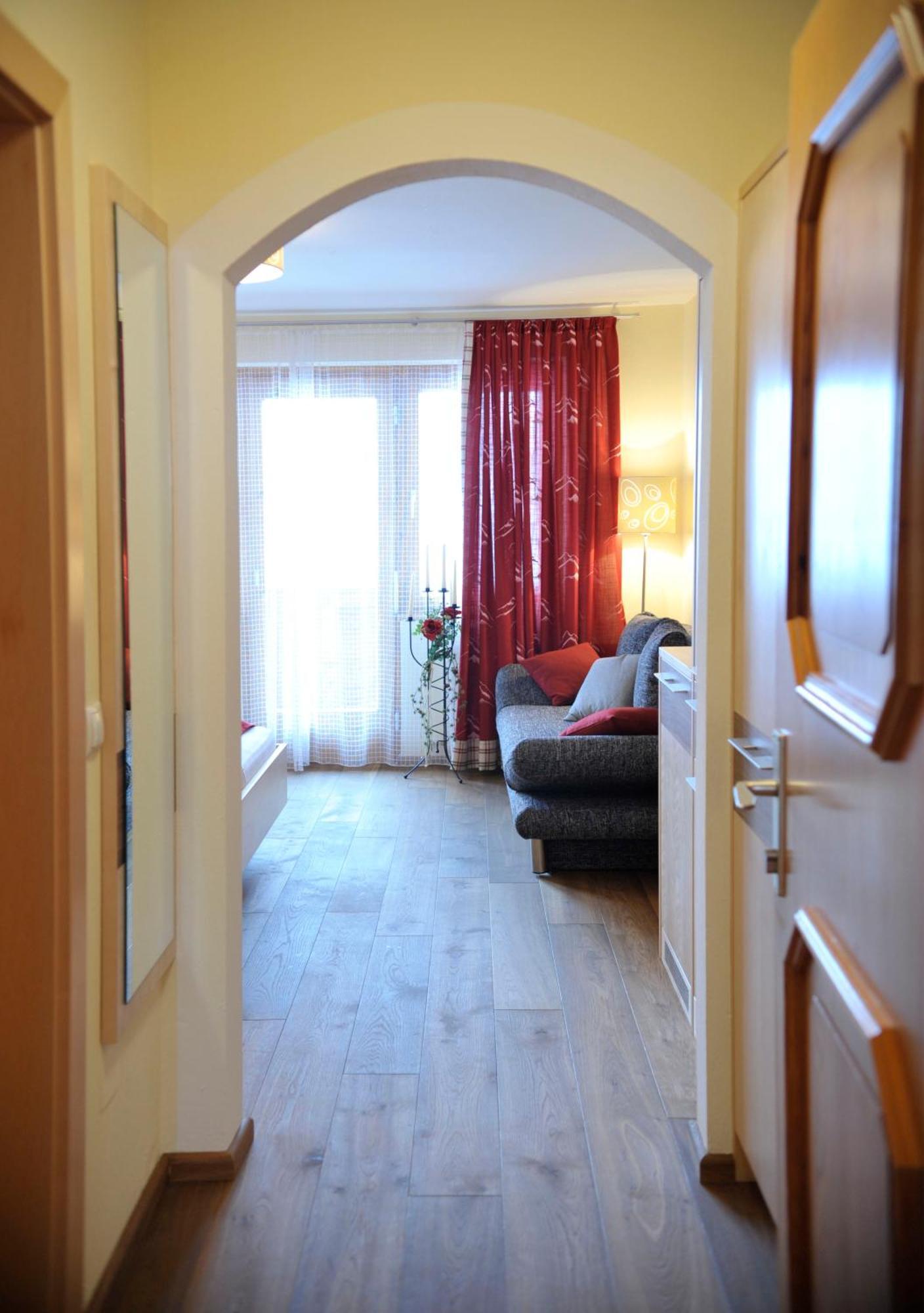 Hotel Roesslhof Ramsau am Dachstein Room photo
