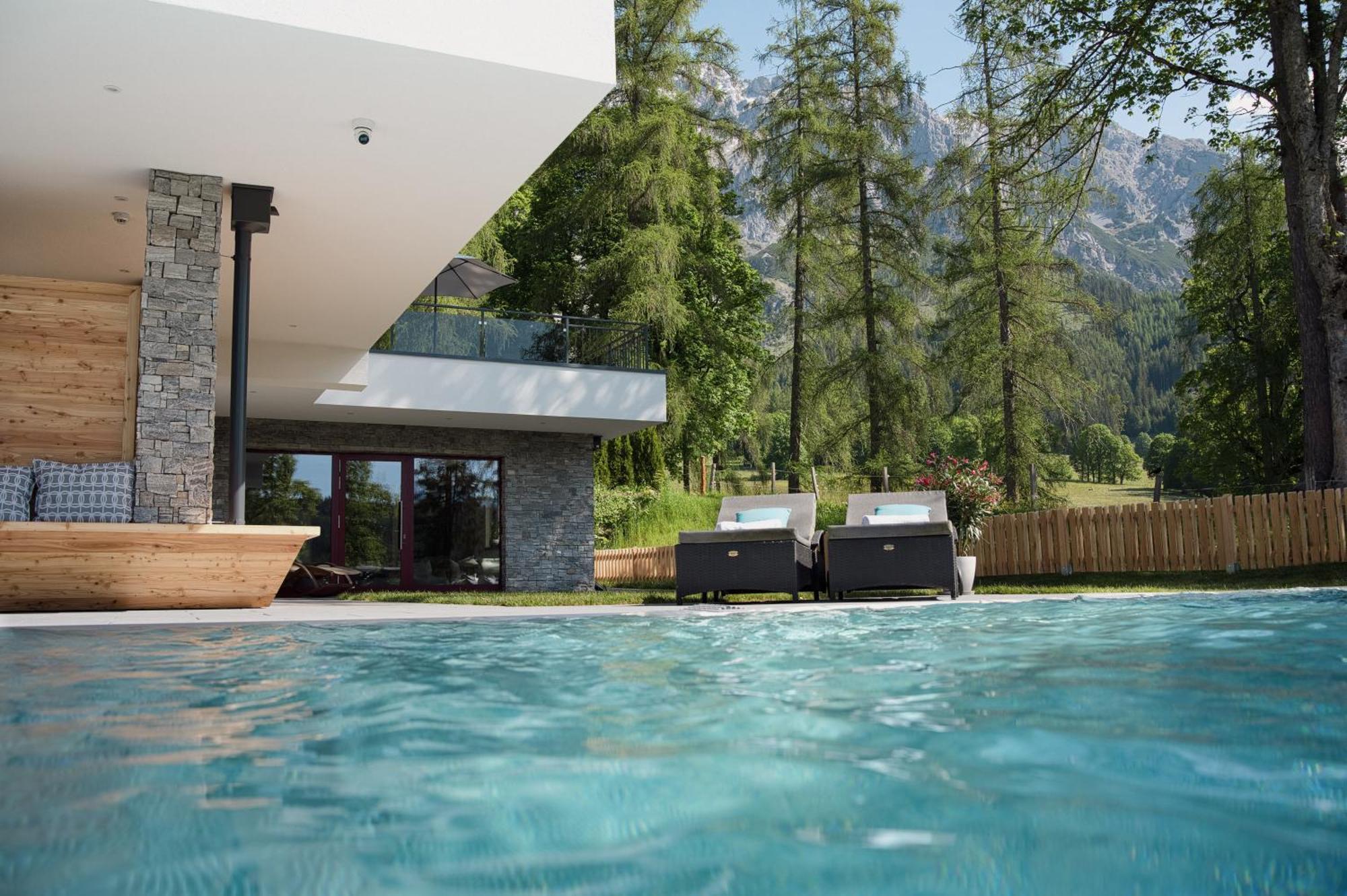 Hotel Roesslhof Ramsau am Dachstein Exterior photo