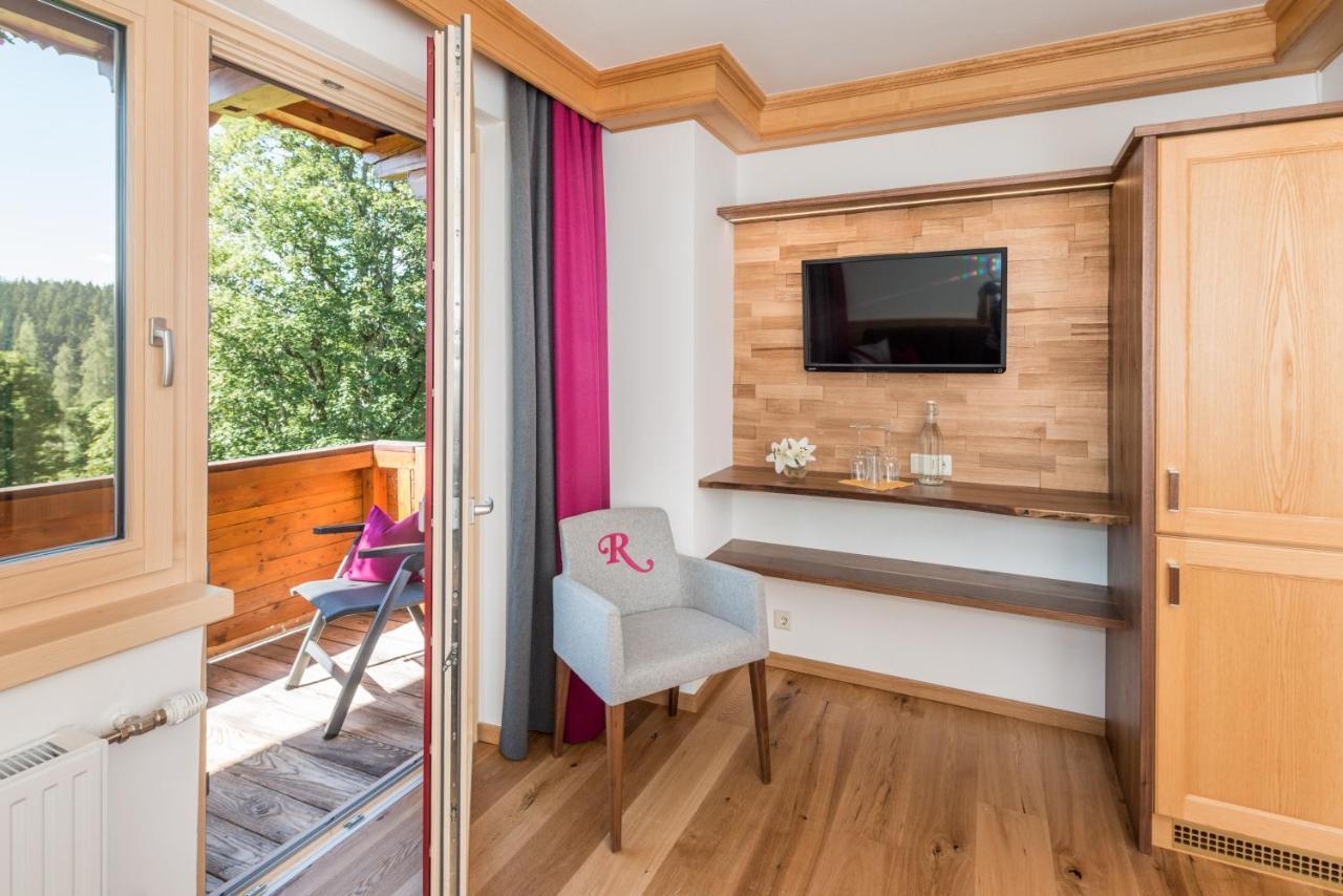 Hotel Roesslhof Ramsau am Dachstein Exterior photo