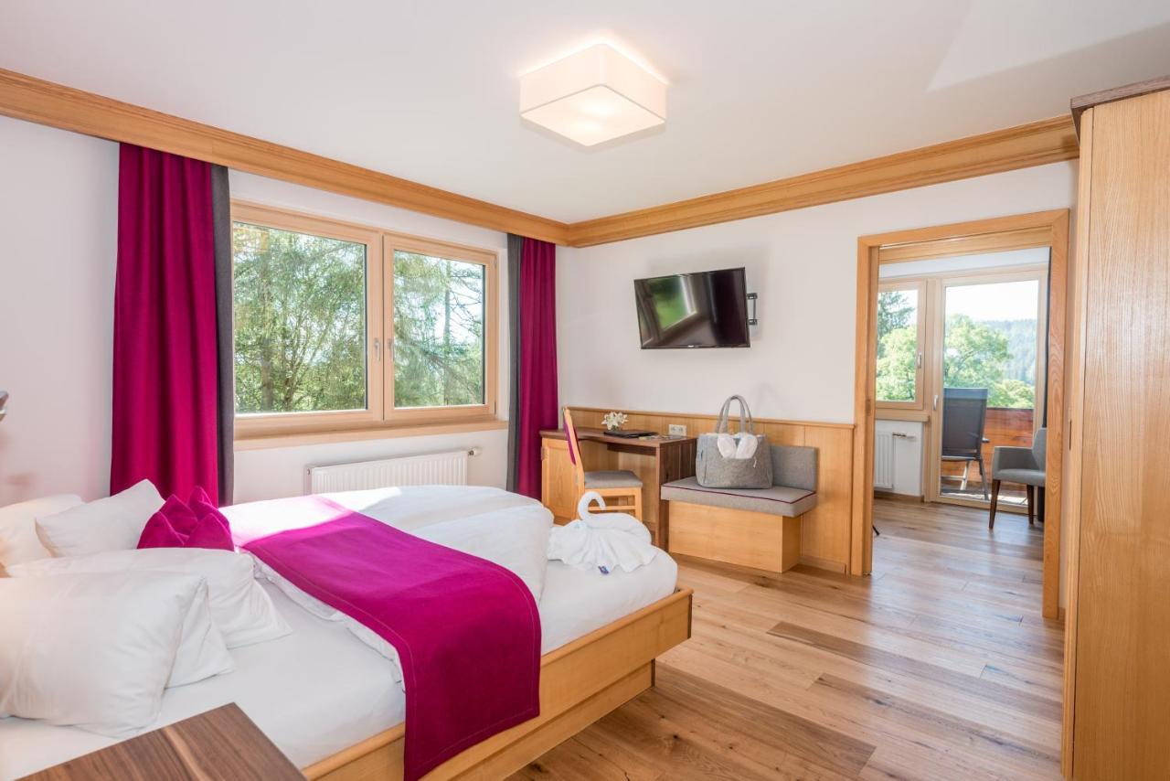 Hotel Roesslhof Ramsau am Dachstein Exterior photo